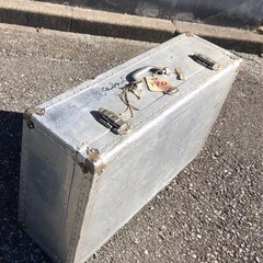中古　レトロ　アルミ製トランク　アンティーク　ヴィンテージ　トランクケース　