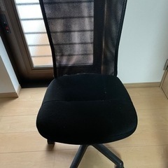 椅子 (他の出品と一緒なら無料)