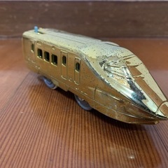 プラレール　金色　新幹線　動力車