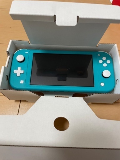 ニンテンドースイッチ　ターコイズ