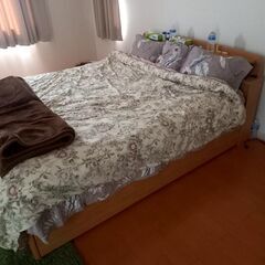 【ネット決済】大きいベッド　180 cmX 2 + ベッド用のマ...