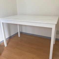 【無料】IKEA ホワイトテーブル