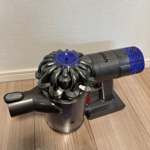 【used・ノズル4個付き】dyson ダイソン  V6