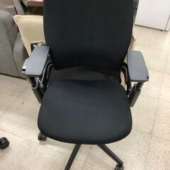 Steelcase ワークチェア LEAPV2 ブラック