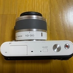 Nikon J1 デジタル一眼レフ