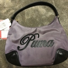 プーマ　未使用品　綺麗な紫色のバッグ