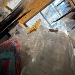 ラジコンパーツ、ボディー在庫まとめて　転売ヤー大歓迎