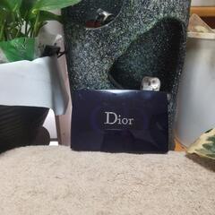  プロフ読んで❗未使用 Diorパレット 住んでる所が未登録の方🆖