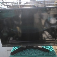 中古液晶テレビ東芝REGZA32型　32A900S 2010年製