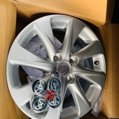 新型アクア 純正アルミホイール4本セット