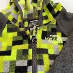 THE NORTH FACE キッズ　パーカー