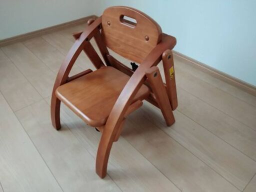美品 幼児用ローチェア大和屋折畳可アルコール除菌済子供用イス豆イス Takuma Suz 王寺のベビー用品 ベビーラック ベビーチェア の中古あげます 譲ります ジモティーで不用品の処分