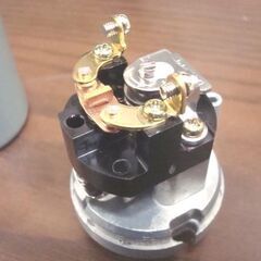 エアコンプレッサー用 圧力スイッチ 14気圧用 AC 250/125V