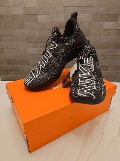 ～未使用品～NIKEリアクトメトコン—for training―