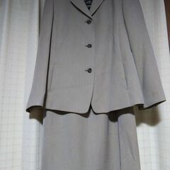 入学式に使用のスーツ