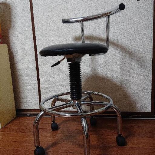 昇降式 カウンターチェアー 上座回転式 ラビ 万博記念公園の生活雑貨の中古あげます 譲ります ジモティーで不用品の処分