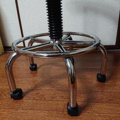 昇降式 カウンターチェアー 上座回転式 ラビ 万博記念公園の生活雑貨の中古あげます 譲ります ジモティーで不用品の処分