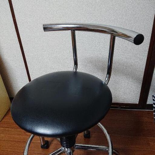昇降式 カウンターチェアー 上座回転式 ラビ 万博記念公園の生活雑貨の中古あげます 譲ります ジモティーで不用品の処分
