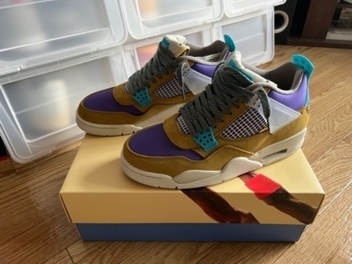 UNION×Jordan4 Desert moss 新古品