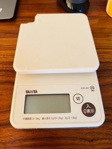 美品)タニタ KW-301-IV デジタルクッキングスケール (3kg) アイボリー