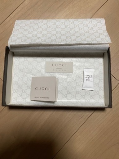 GUCCI グッチ　長財布 - 服/ファッション