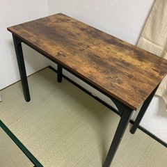 横幅100cm×奥行50cm×高さ75cmのワークデスク