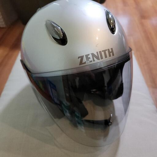 ヤマハヘルメットZENITHです。