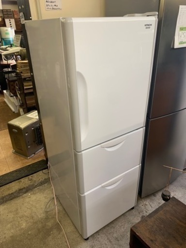 HITACHI 日立 R-27DS(W) ノンフロン冷凍冷蔵庫 2013年製 定格容積 265L 3ドア 右開き まんなか野菜室 クリアホワイト