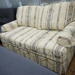 Thomasvilleの2人掛けソファーをご紹介します！