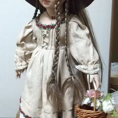 少女の人形（洋風、帽子、花かご）