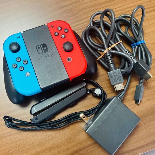 引渡し決定済】Nintendo Switch 本体 (ニンテンドースイッチ) Joy-Con 