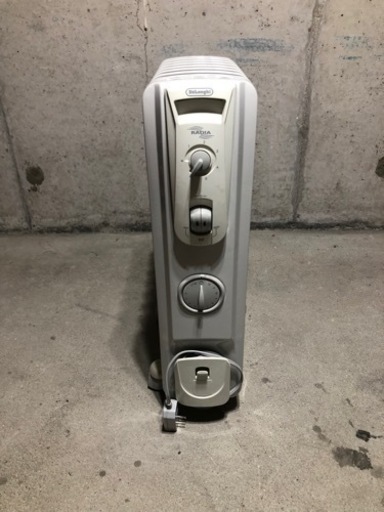 値下げしました！　デロンギ　オイルヒーター