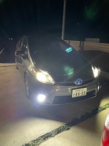 ガソリン高騰！低燃費 TOYOTA プリウスα 古し 1.8S カスタム車両