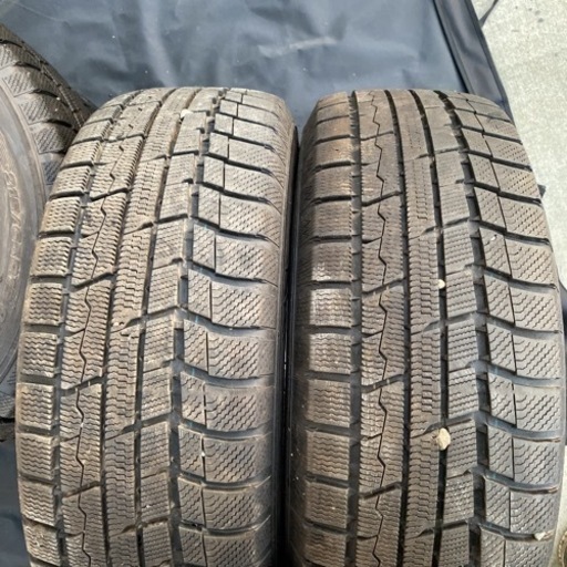 TOYO スタッドレス　215/65R15 96Q バリ山