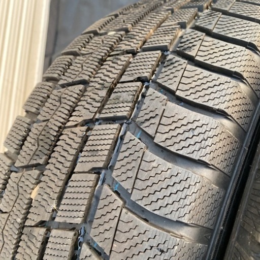 TOYO スタッドレス　215/65R15 96Q バリ山
