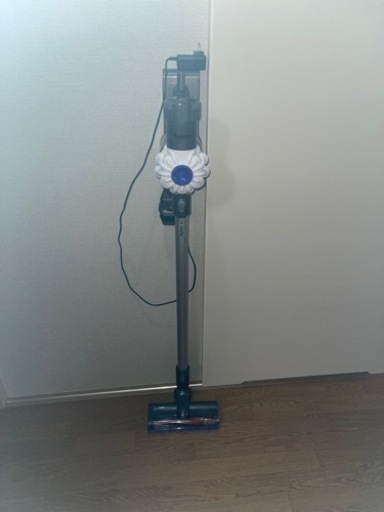 dyson V6  ｺｰﾄﾞﾚｽ・ﾊﾝﾃﾞｨｸﾘｰﾅｰ