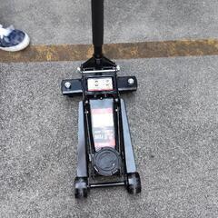 ガレージジャッキ、ジャッキスタンド