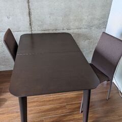 【ダイニングテーブル】  ニトリ製  椅子付き 2017年製