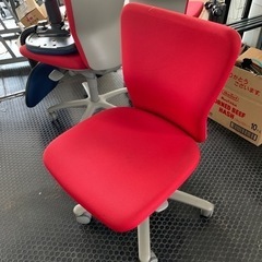 【ネット決済】赤い椅子