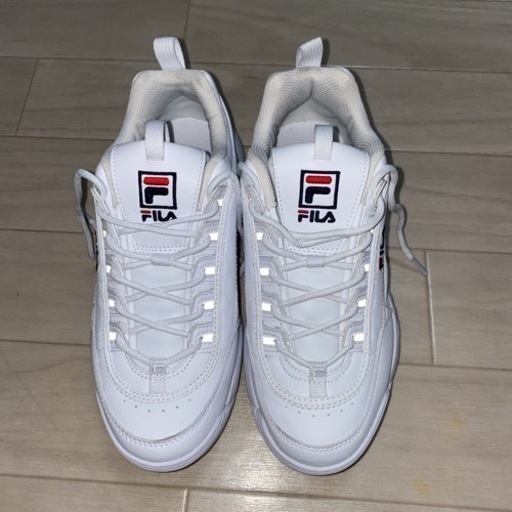 FILA スニーカー