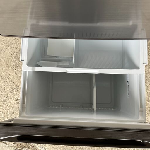 美品 高年式 2020年製 Hisense ハイセンス ノンフロン冷凍冷蔵庫 360L