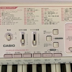 CASIOマイク付き光るピアノキーボード+専用台