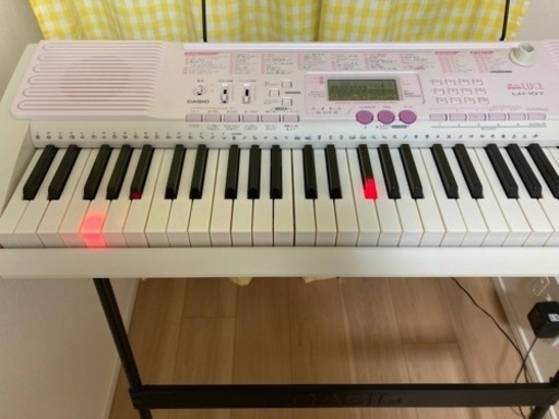 CASIOマイク付き光るピアノキーボード+専用台