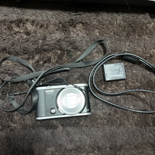 CASIO  EX-ZR1800 デジタルカメラ！！