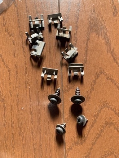 希少 us NISSAN D21 純正 フェンダーアーチモール フェンダートリム