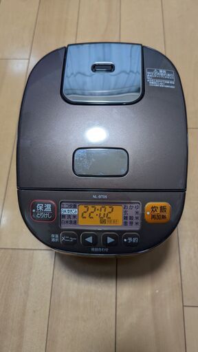 象印マイコン炊飯ジャー NL-BT05型