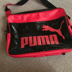 PUMA スポーツ　エナメルスポーツバッグ