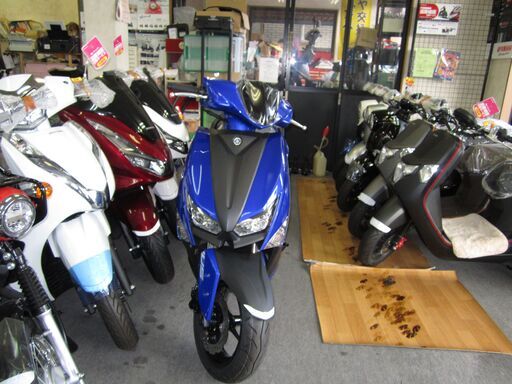 2022モデル本日入荷！YAMAHAシグナスグリファス125！新車格安販売中！ ディープパープリッシュブルーメタリック即納可能です！各色対応致します！