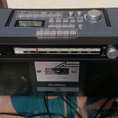 テ−プをCDにコピーできる多機能ラジカセ