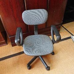 オフィス用回転椅子